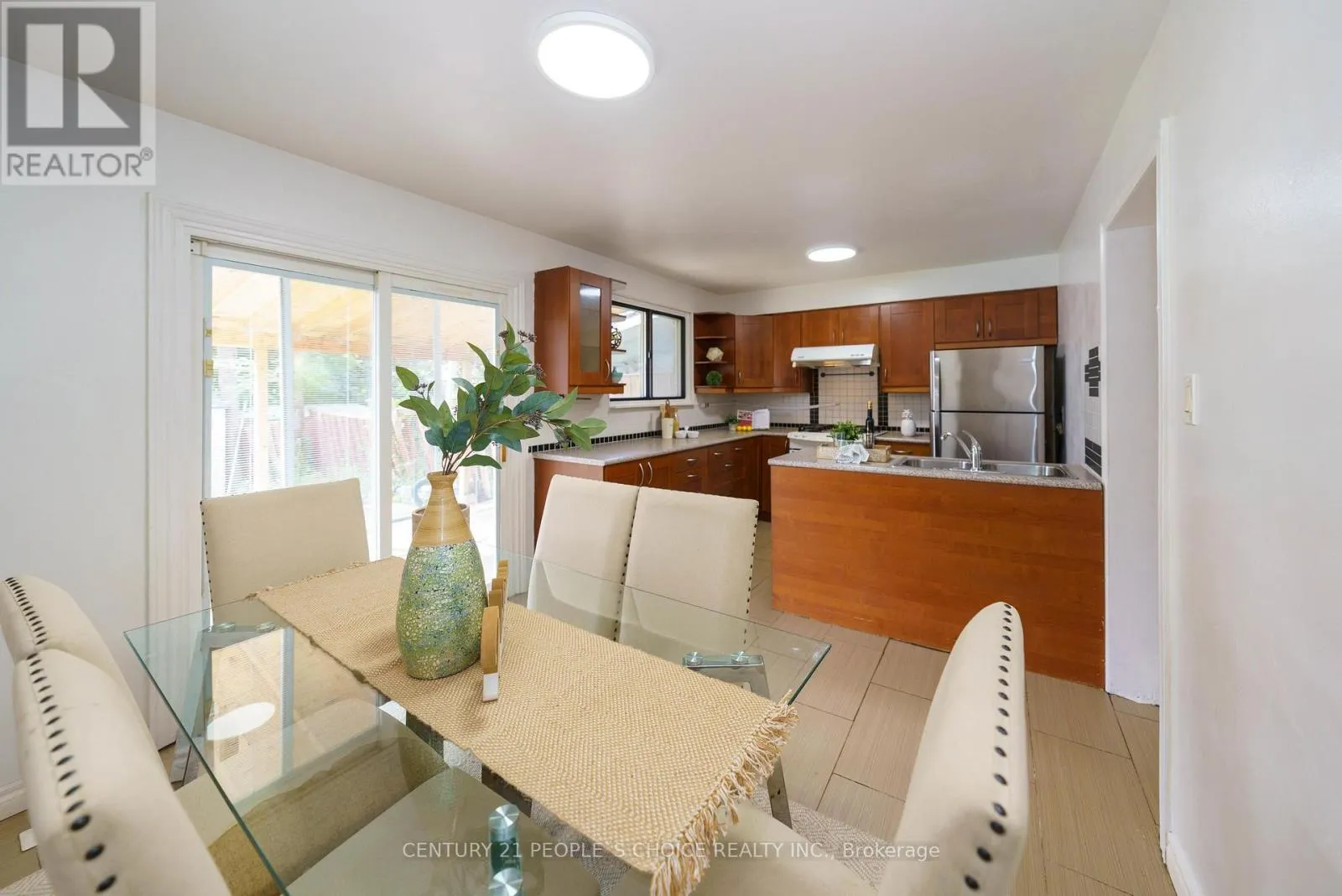 172 HOLLYBERRY TRAIL