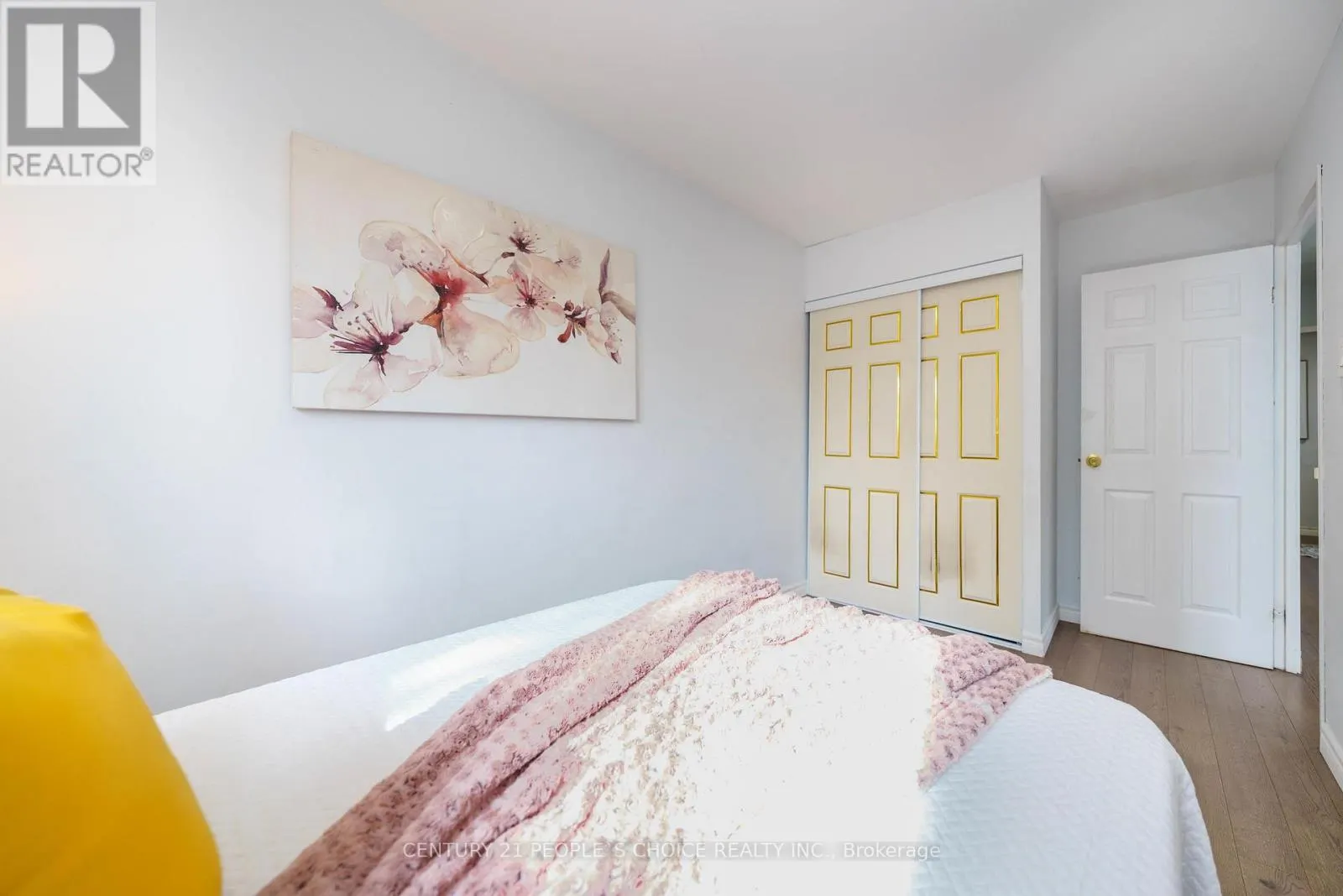 172 HOLLYBERRY TRAIL
