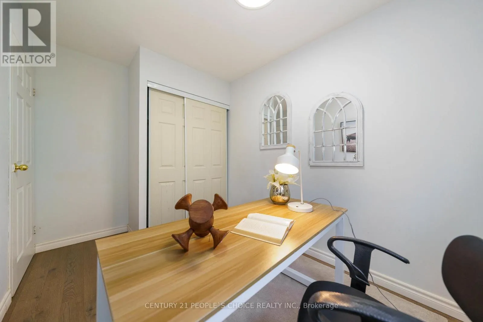 172 HOLLYBERRY TRAIL