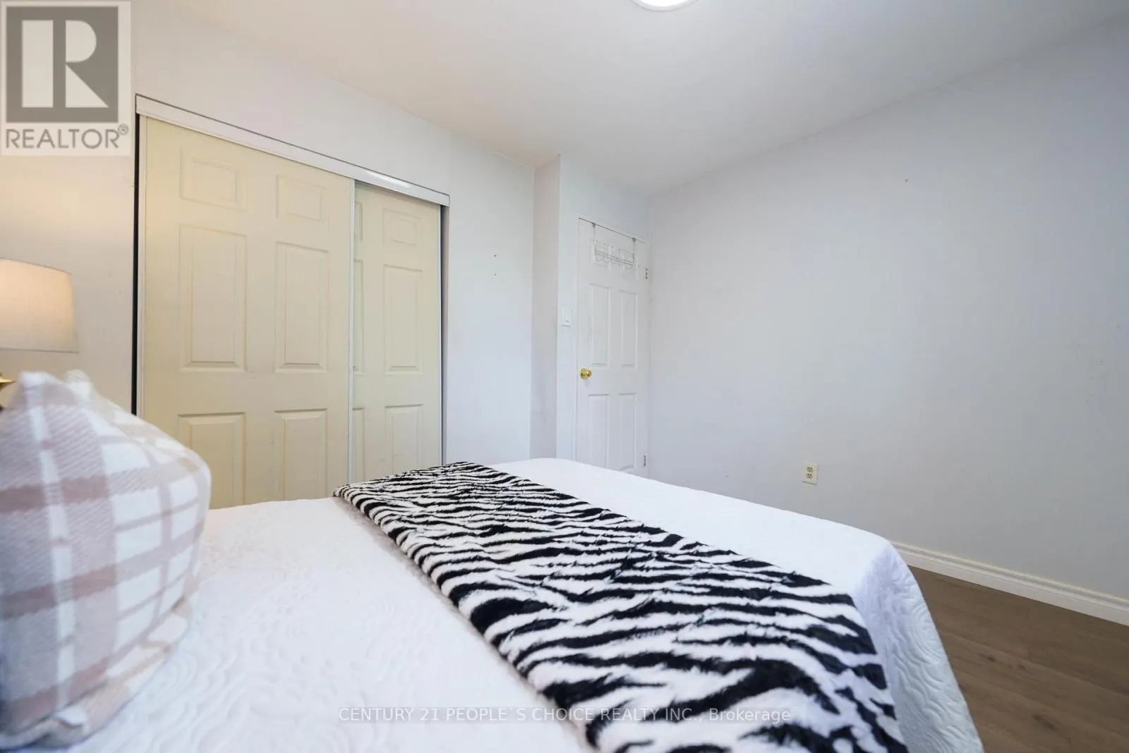 172 HOLLYBERRY TRAIL