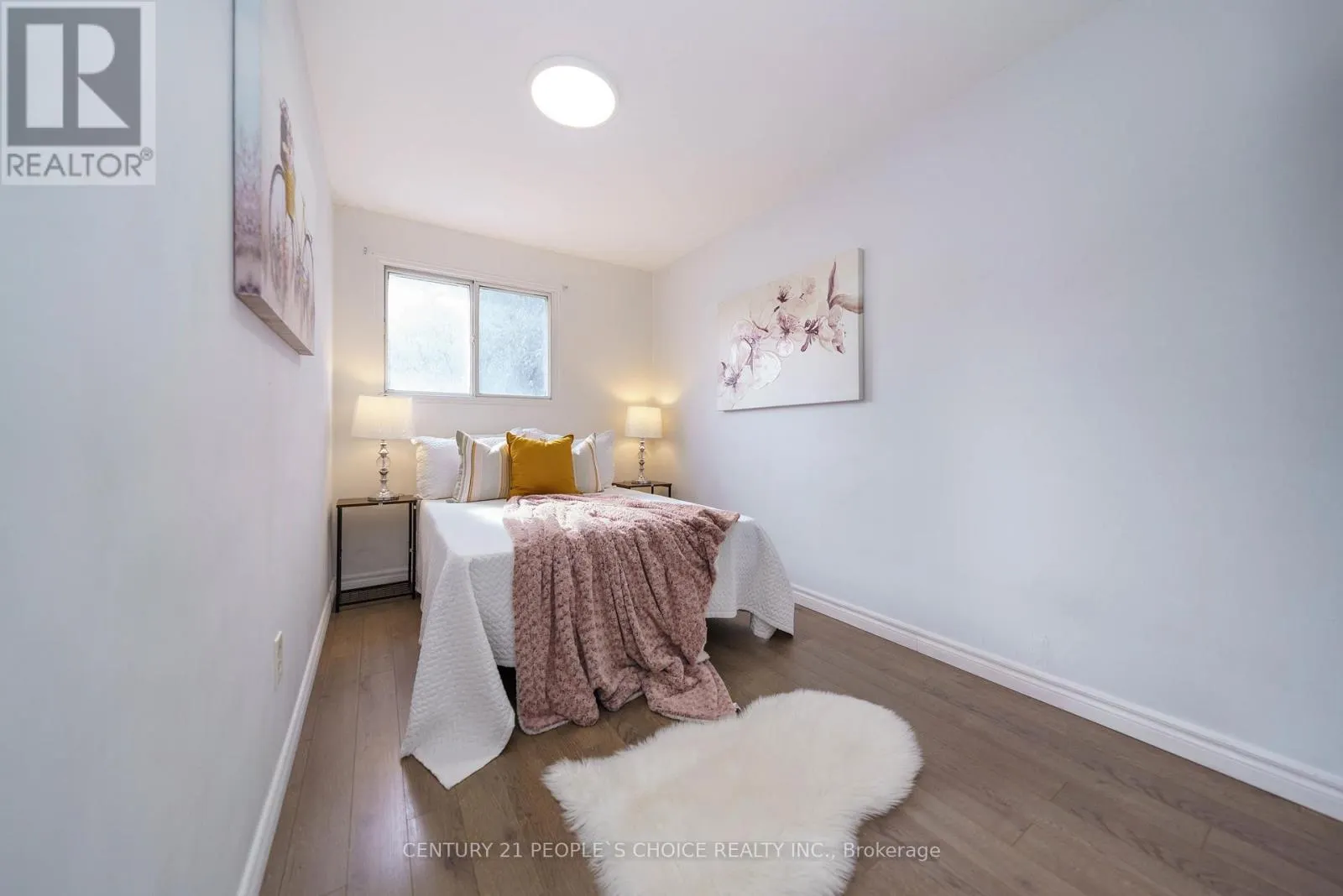 172 HOLLYBERRY TRAIL