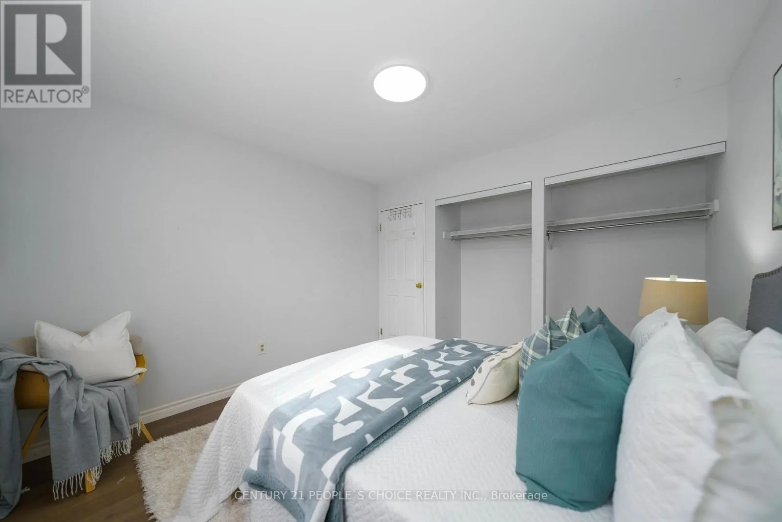 172 HOLLYBERRY TRAIL