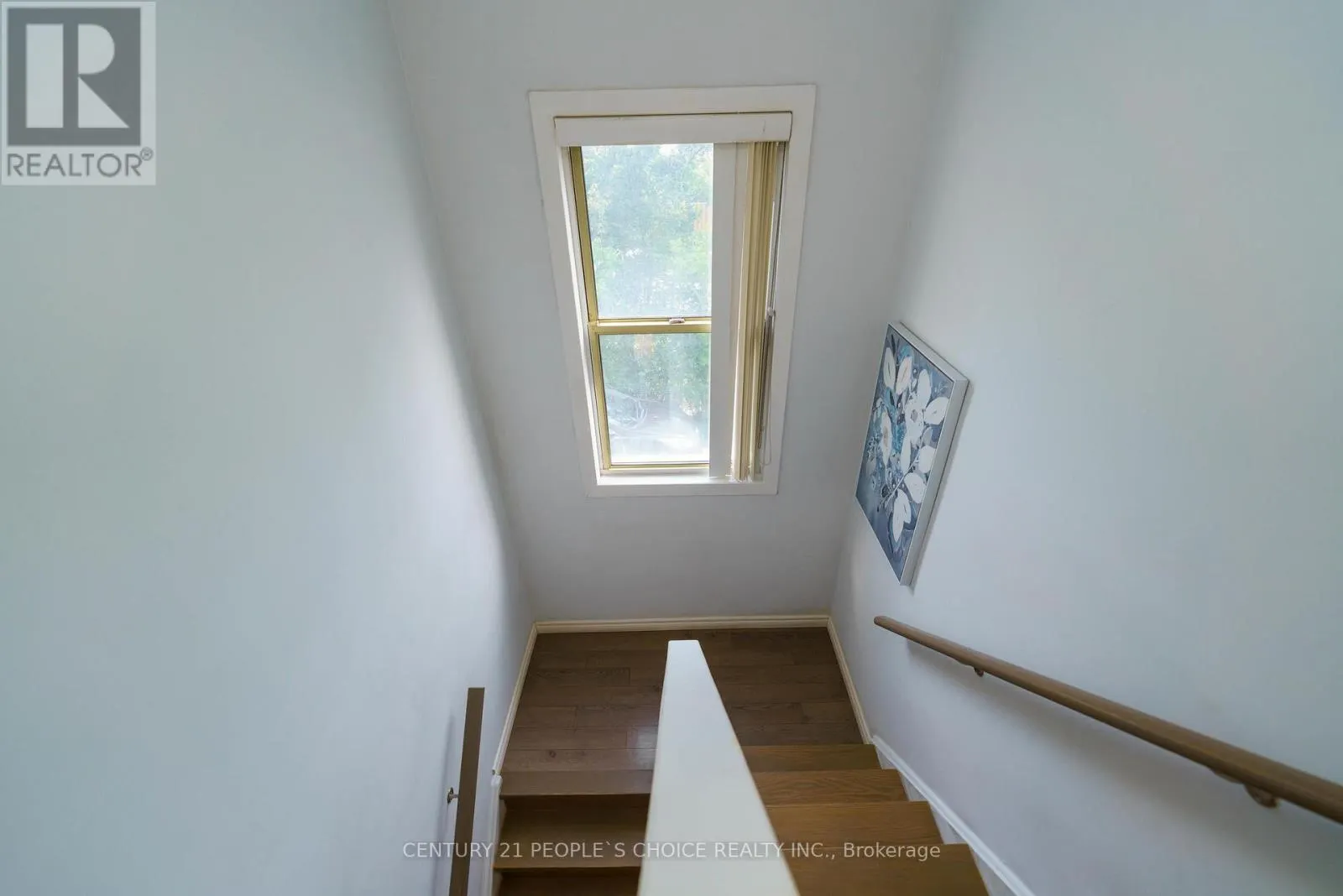 172 HOLLYBERRY TRAIL