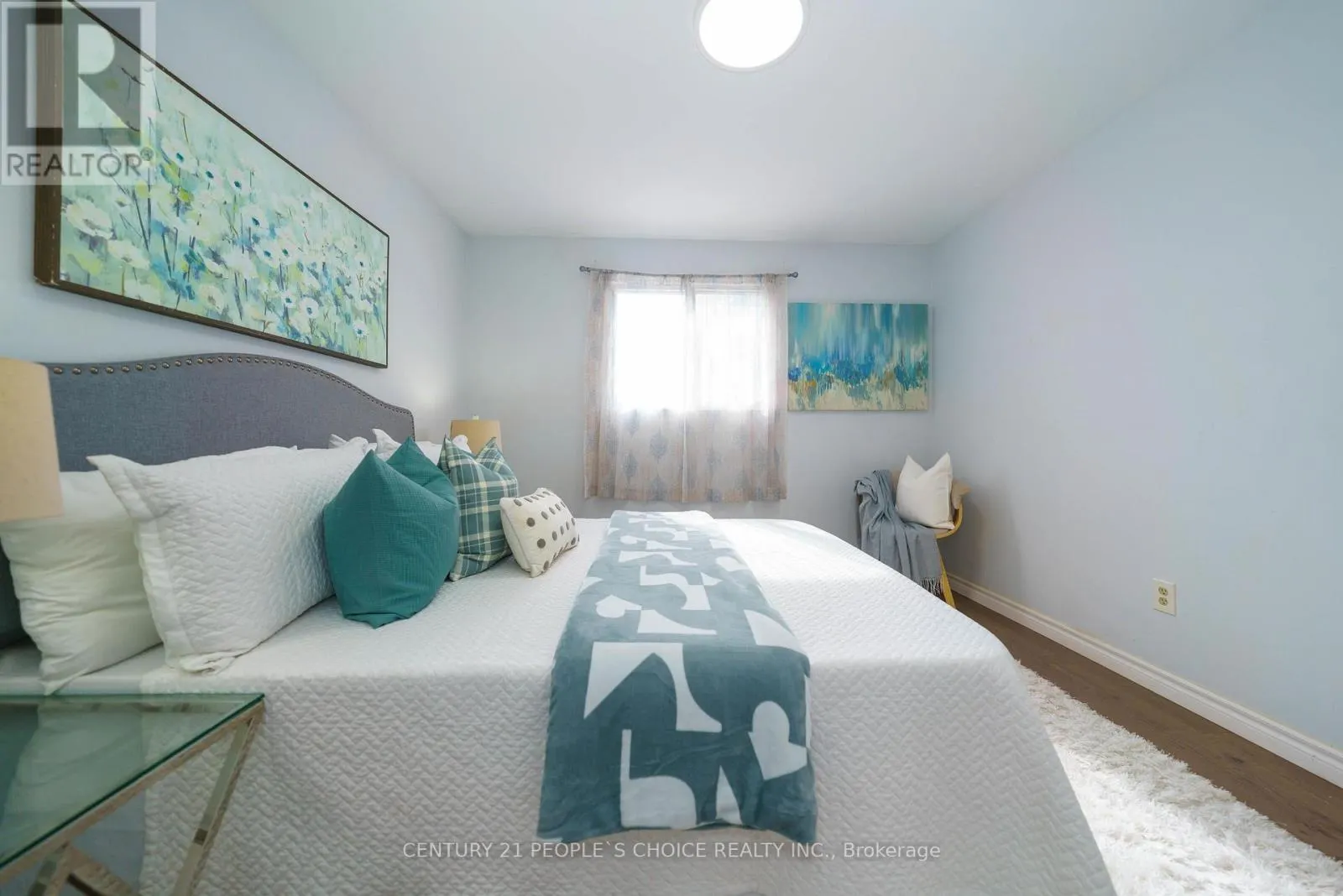 172 HOLLYBERRY TRAIL