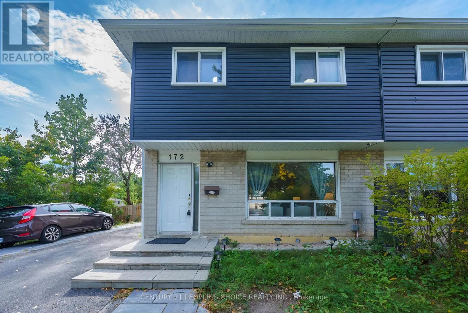 172 HOLLYBERRY TRAIL