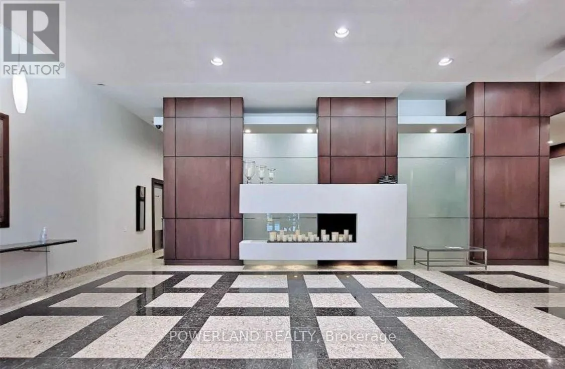 1007 - 18 PARKVIEW AVENUE