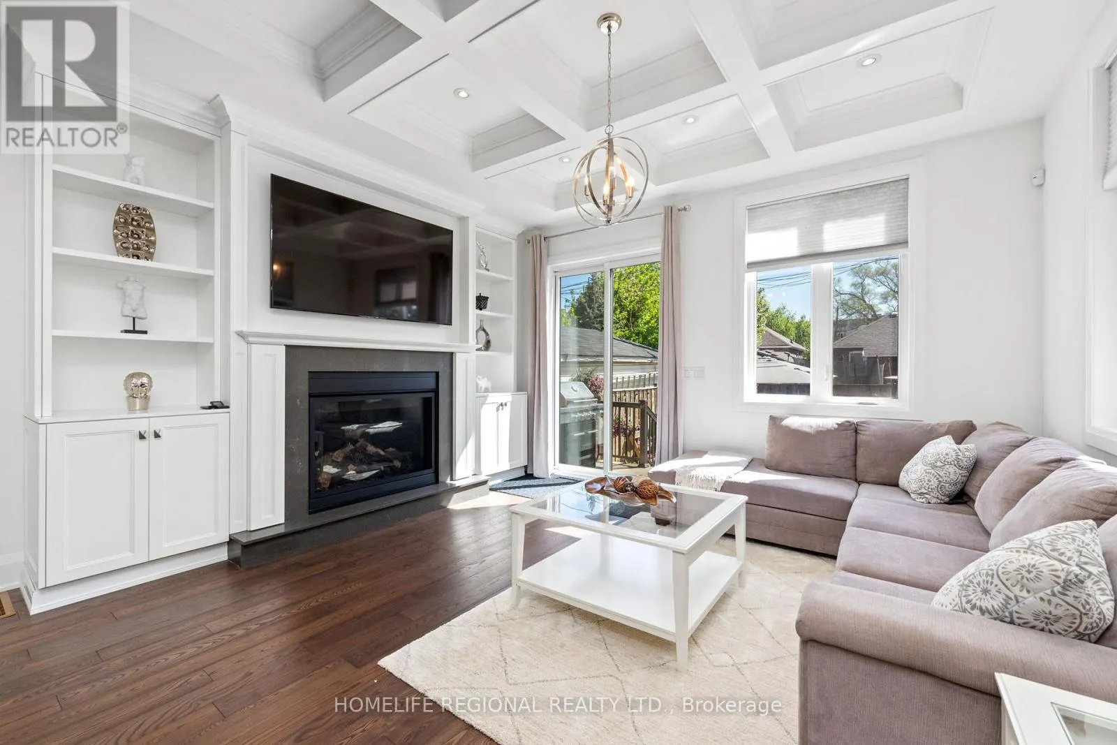 313 ROBINA AVENUE