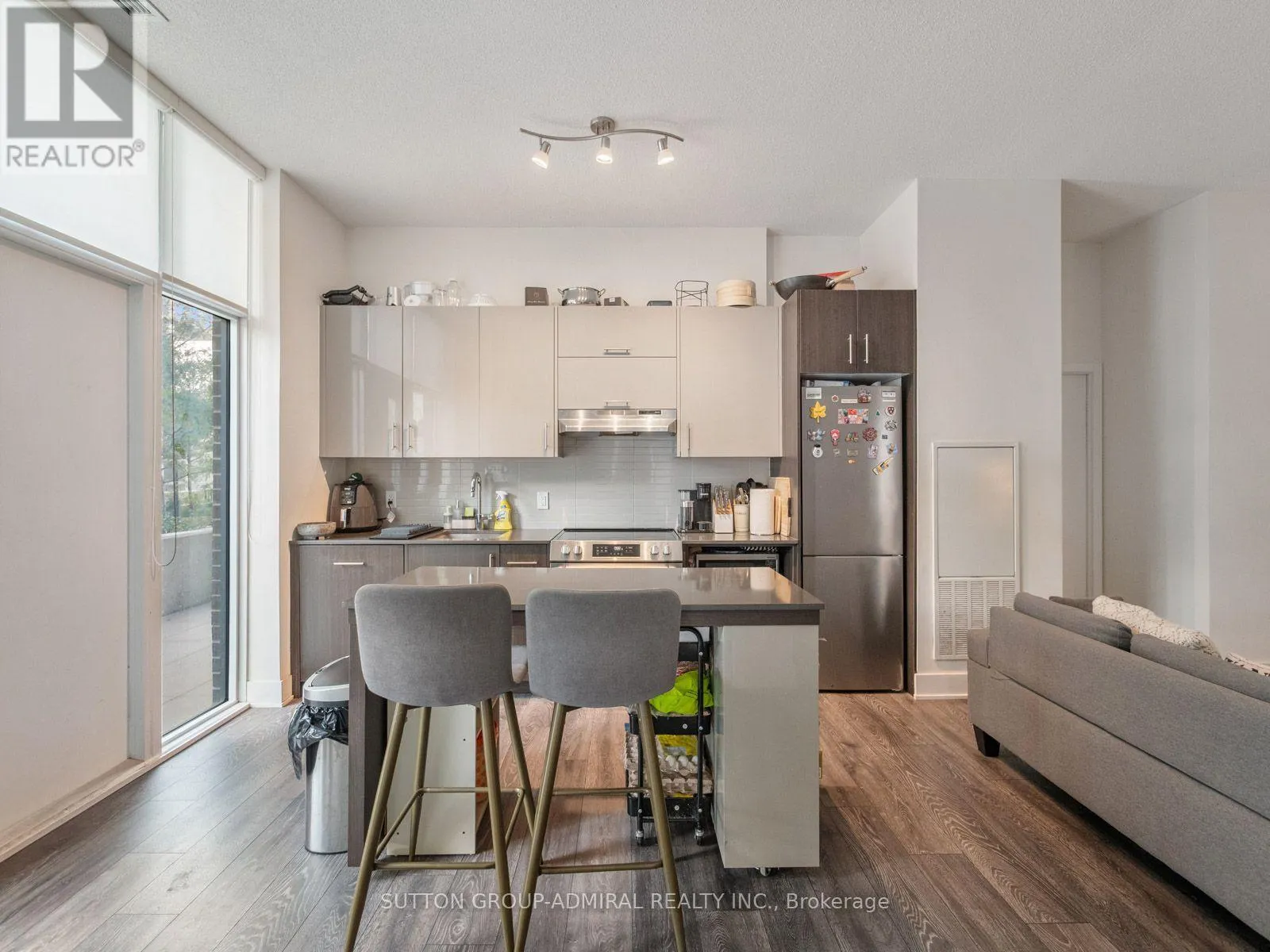 101 - 188 FAIRVIEW MALL DRIVE