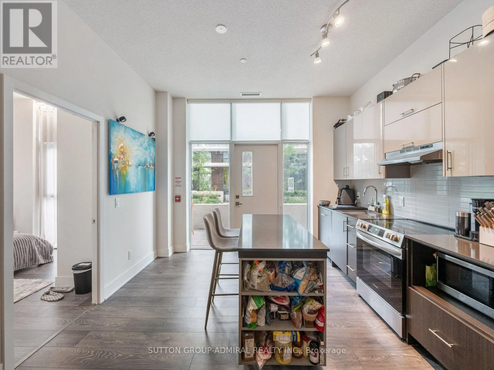 101 - 188 FAIRVIEW MALL DRIVE