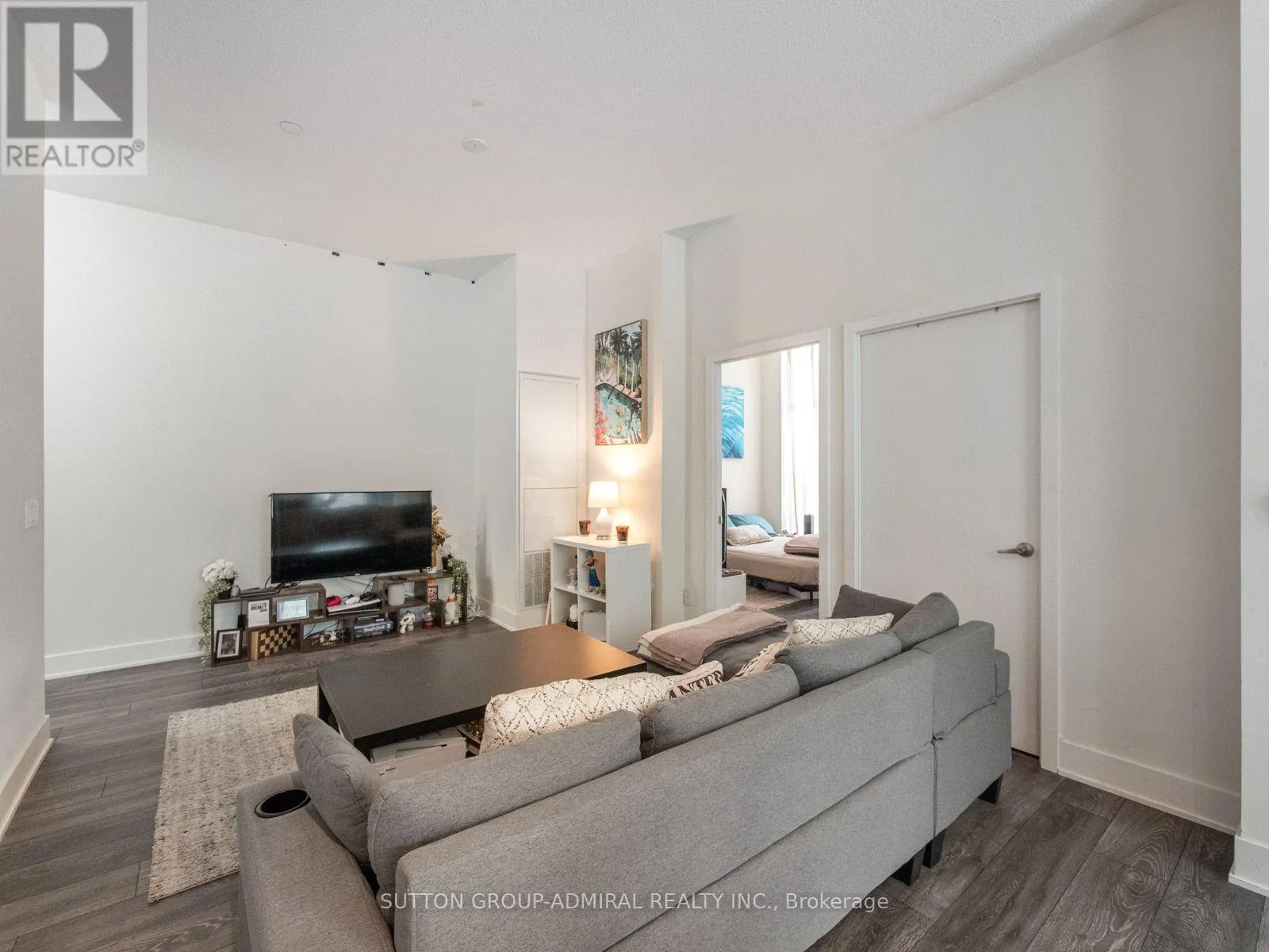 101 - 188 FAIRVIEW MALL DRIVE