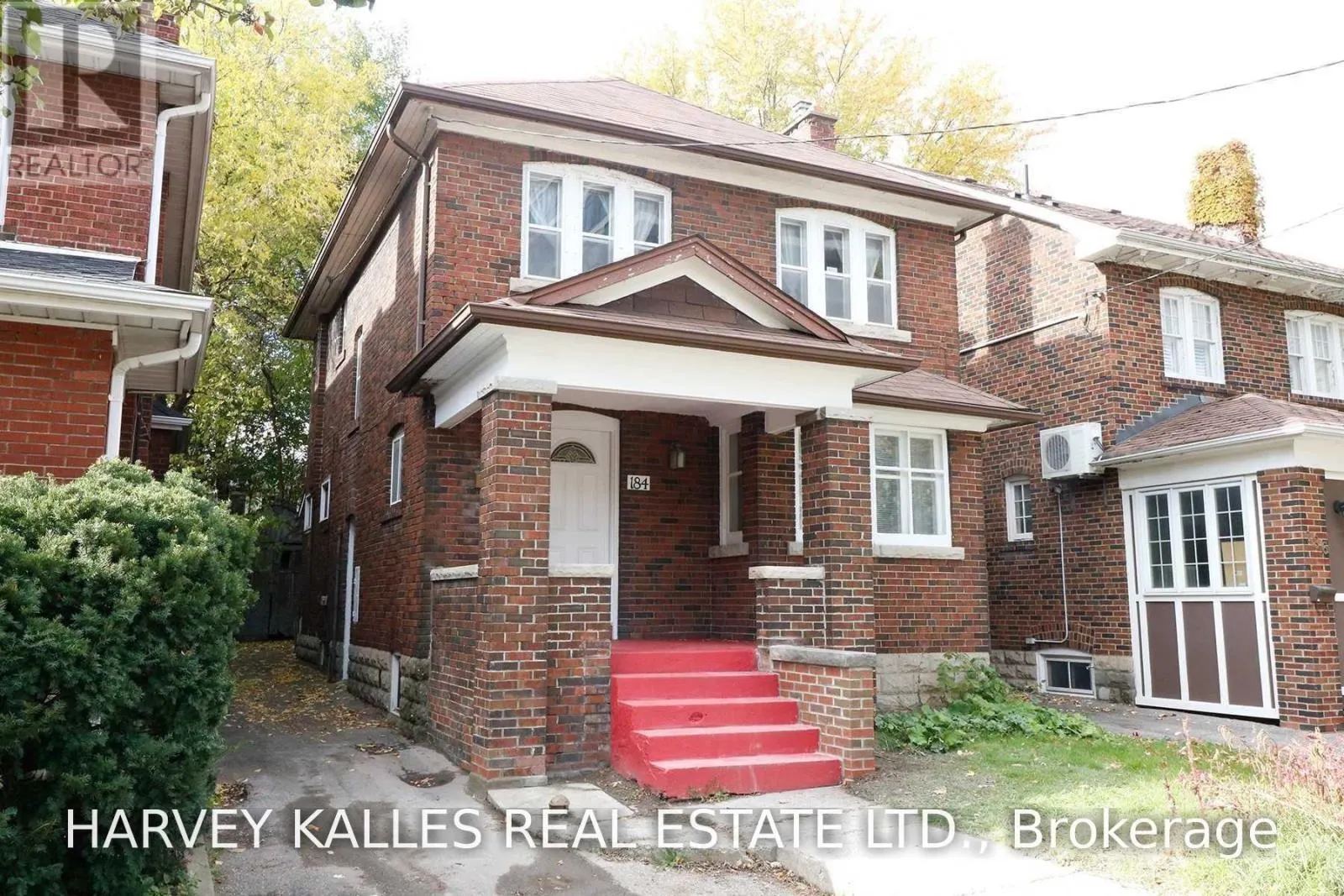 184 DUPLEX AVENUE