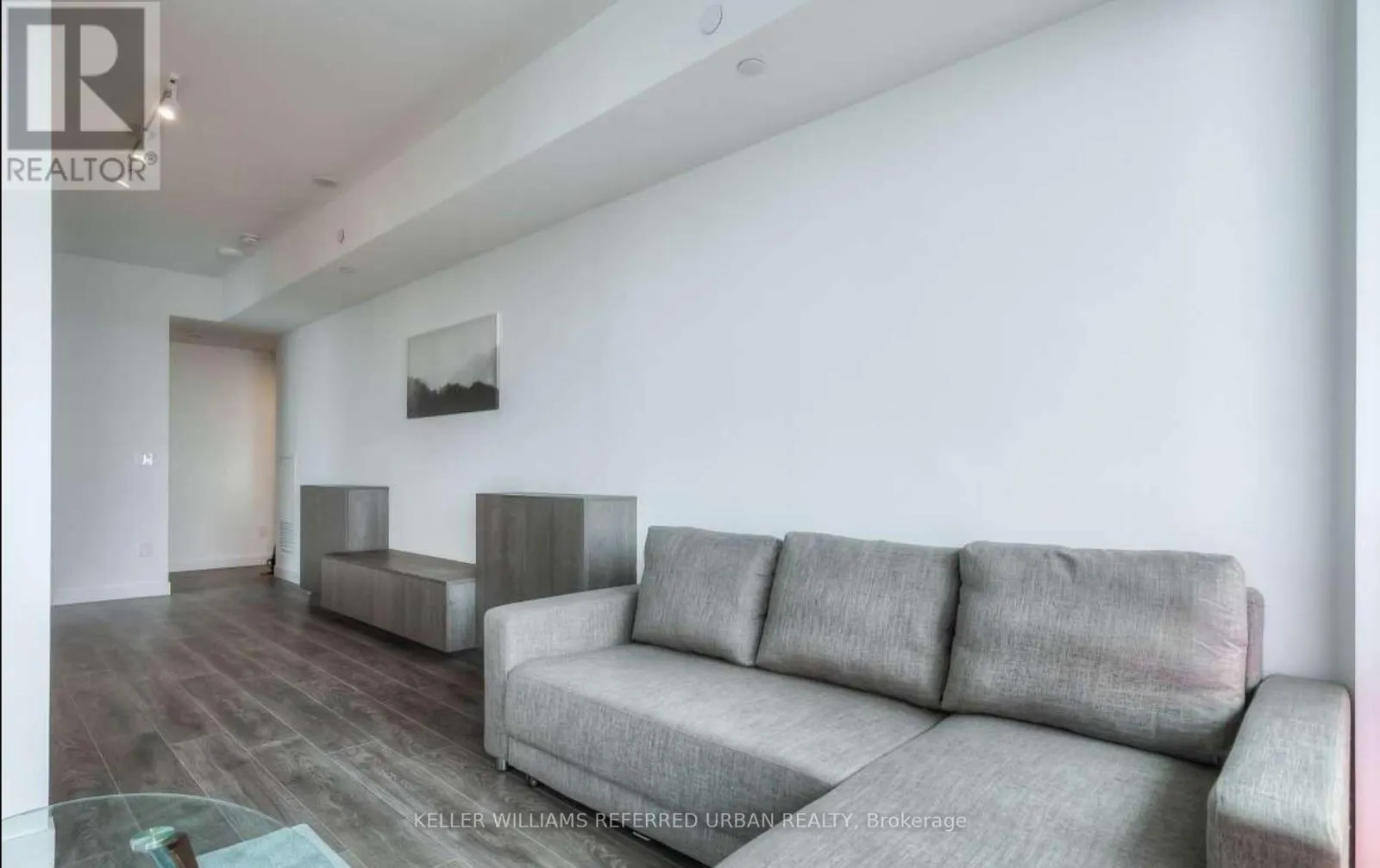 2305 - 215 QUEEN STREET W
