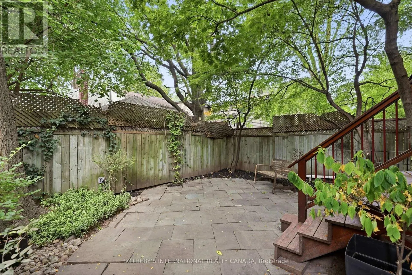 60 POULETT STREET