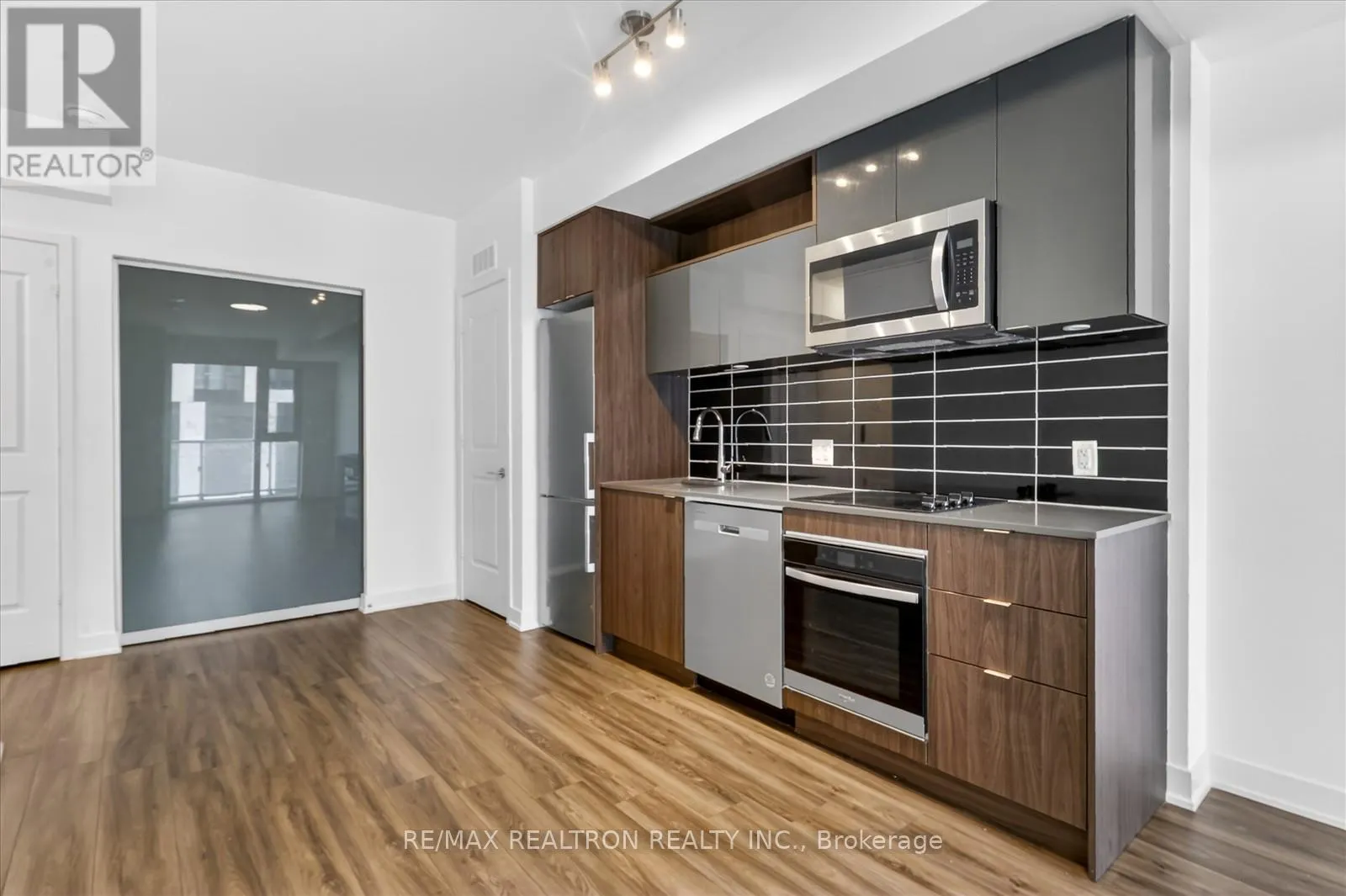 3312 - 100 DALHOUSIE STREET