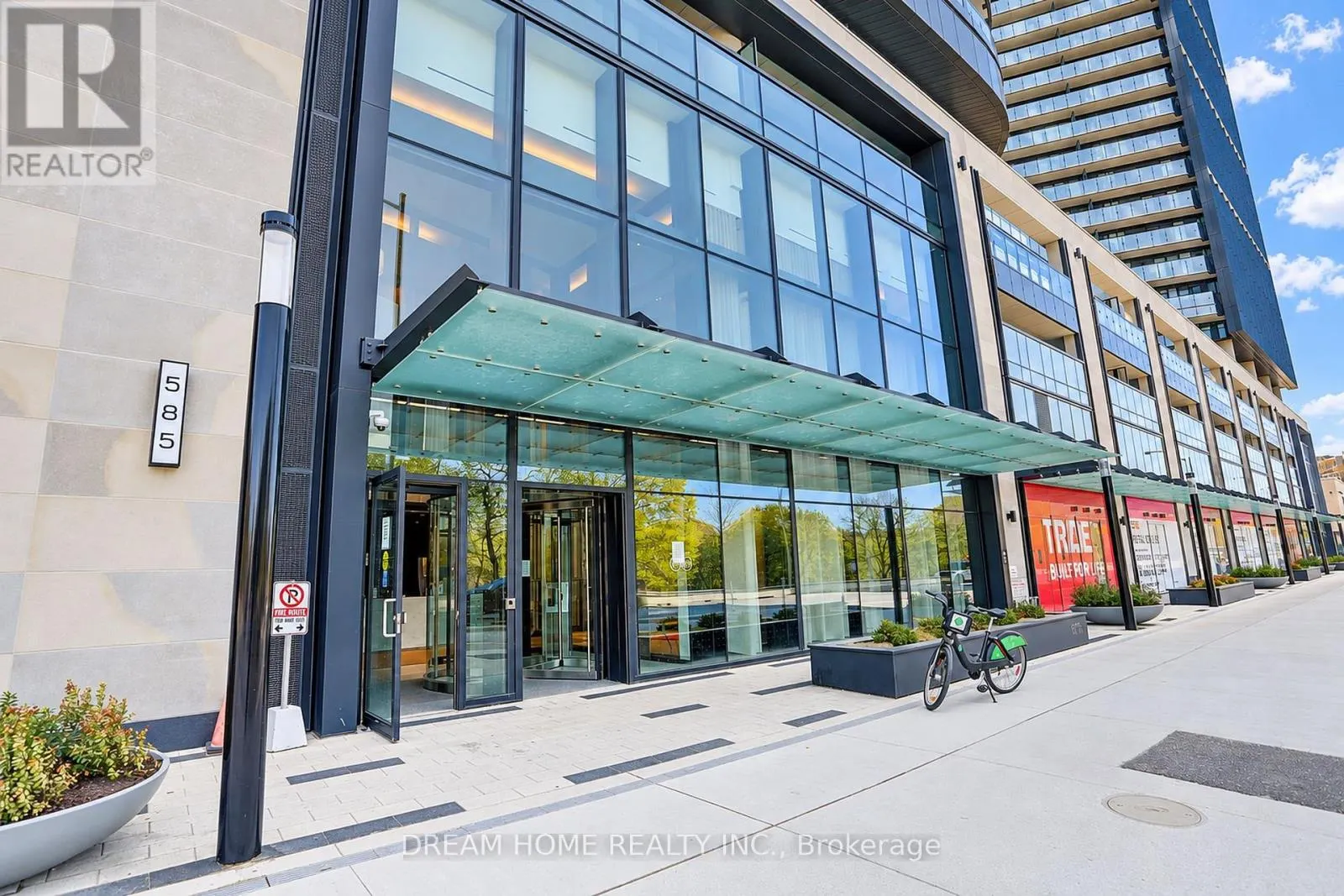 1622 - 585 BLOOR STREET E