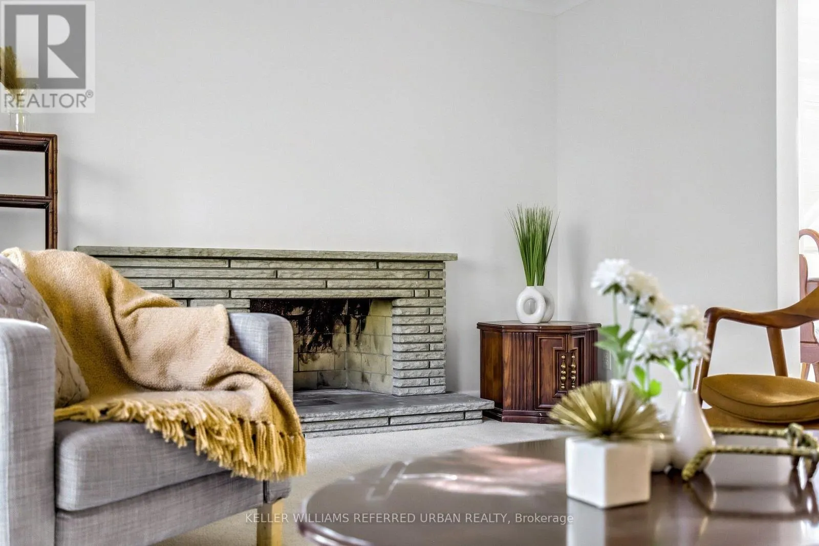 27 BLITHFIELD AVENUE
