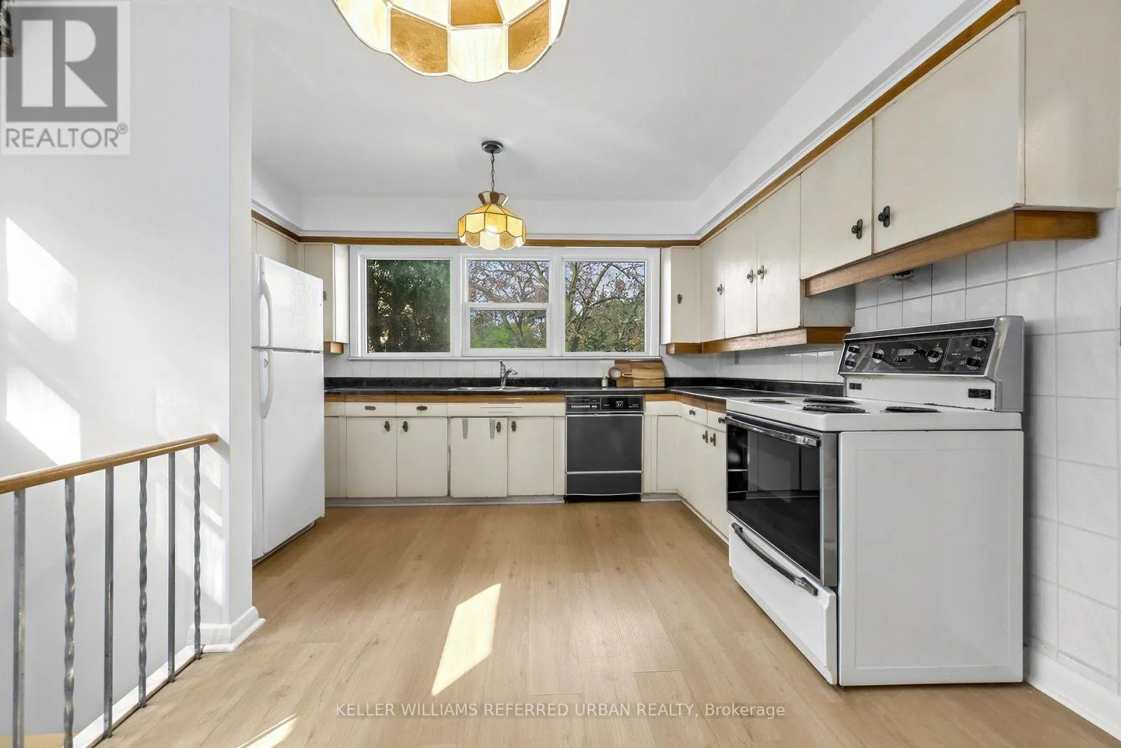 27 BLITHFIELD AVENUE