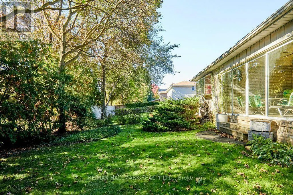 11 FELDBAR COURT