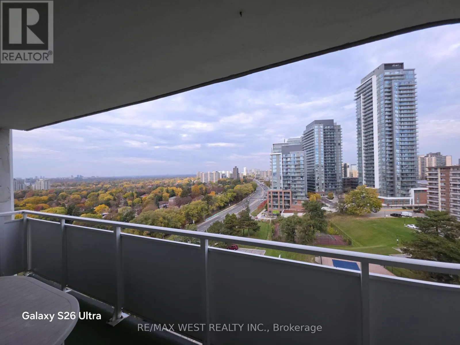 1202 - 10 PARKWAY FOREST DRIVE