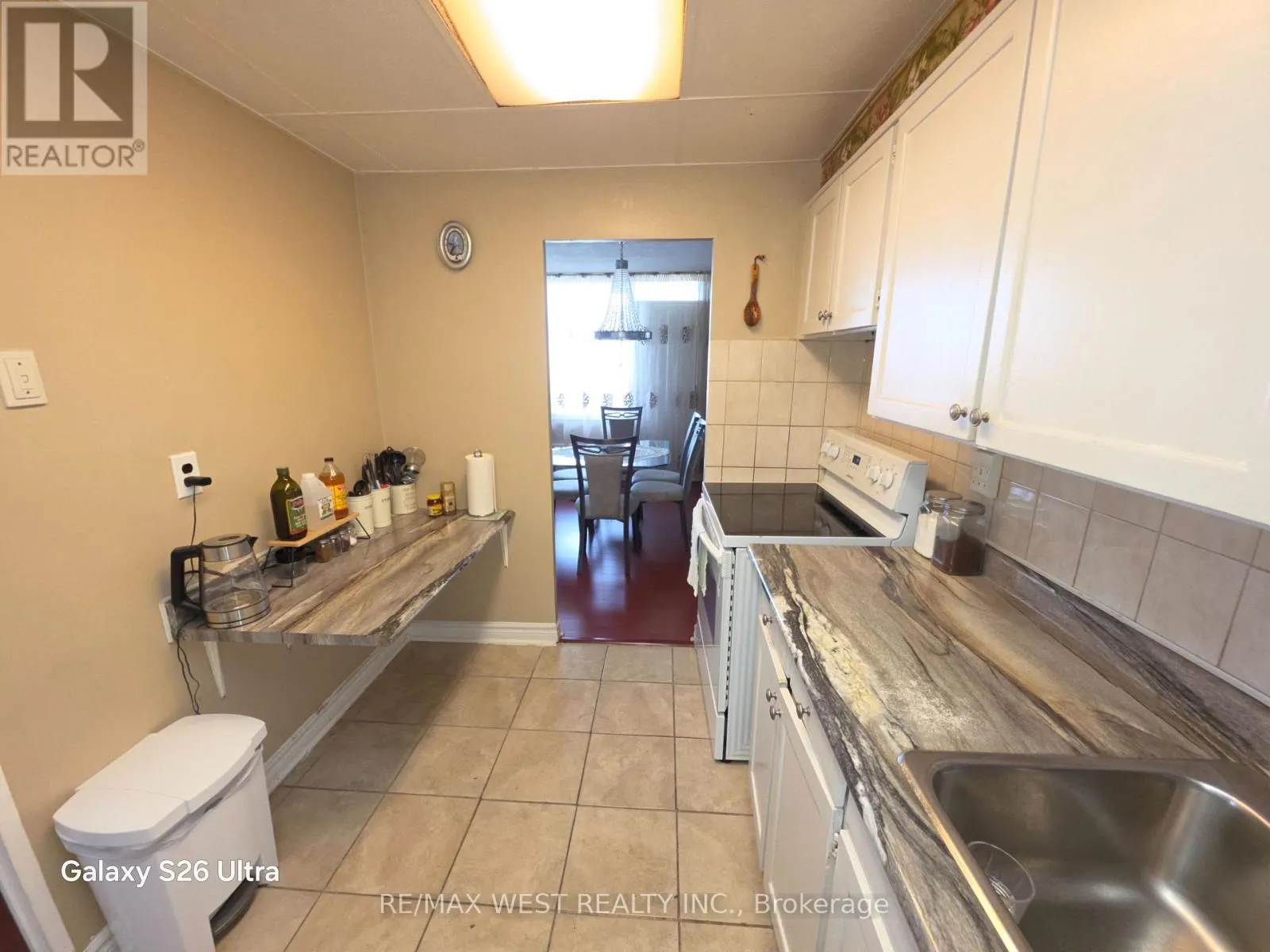 1202 - 10 PARKWAY FOREST DRIVE