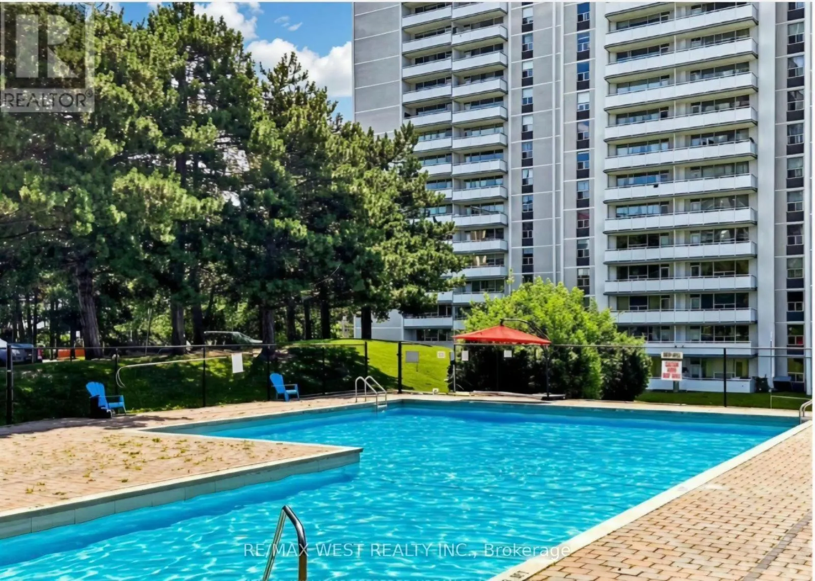 1202 - 10 PARKWAY FOREST DRIVE