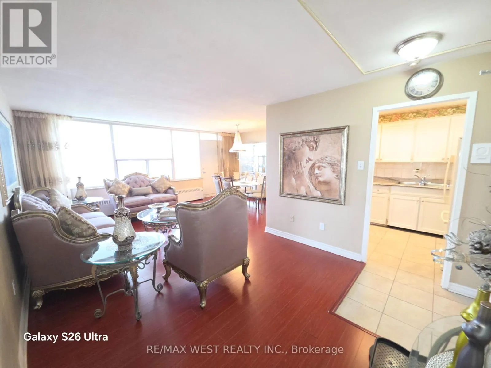 1202 - 10 PARKWAY FOREST DRIVE