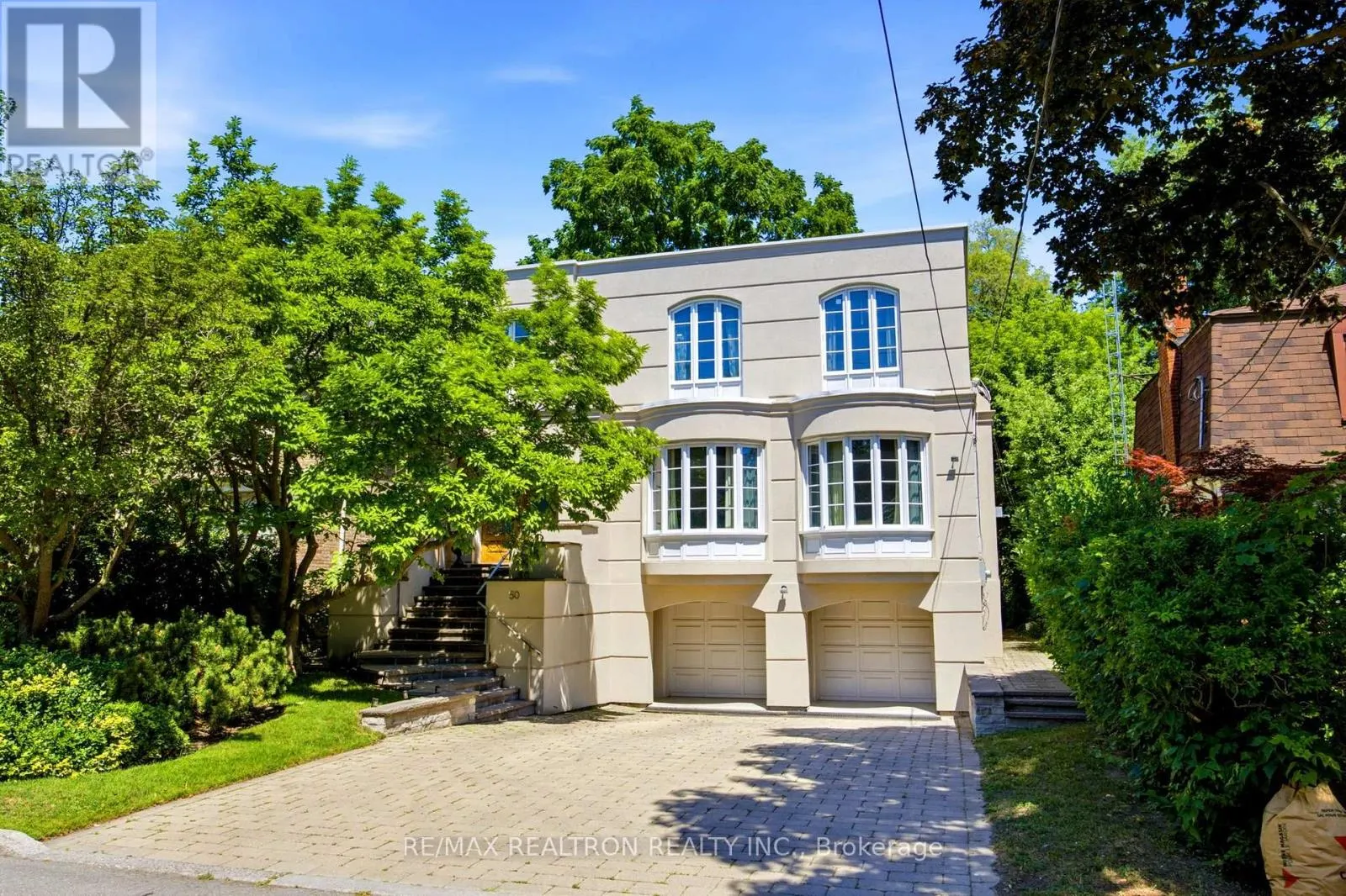 50 VIEWMOUNT AVENUE