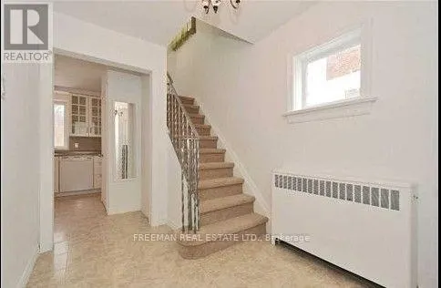 48 FAIRHOLME AVENUE