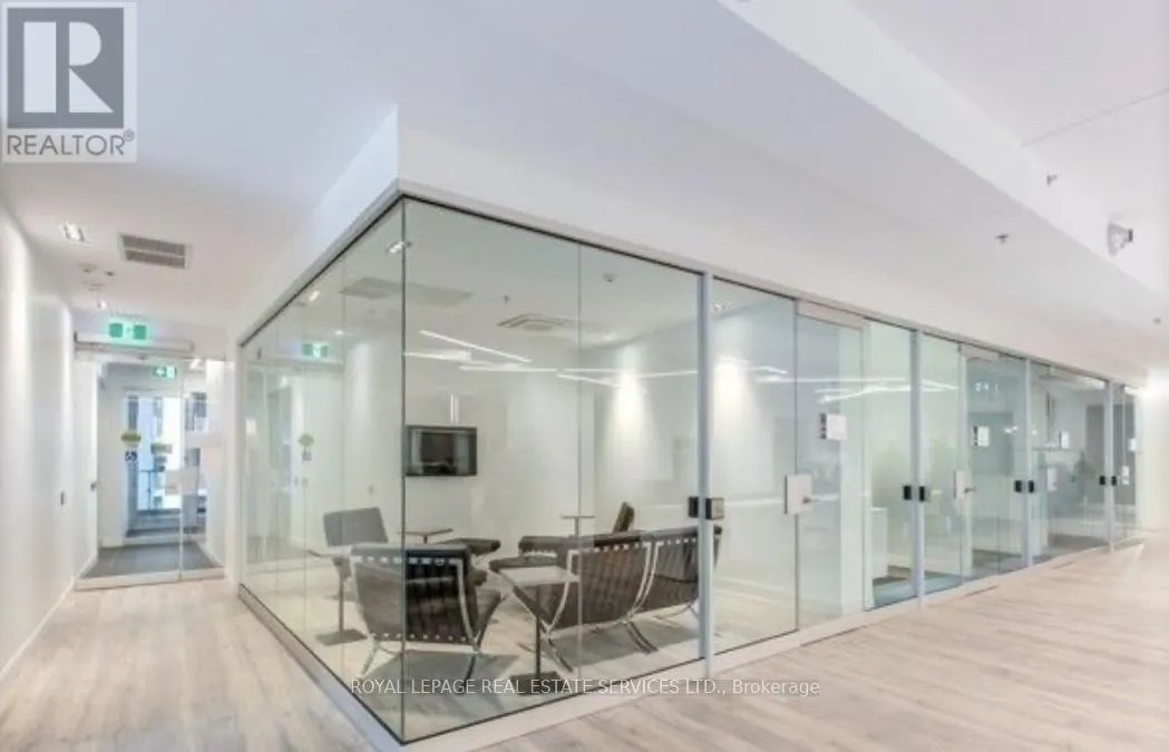 3010 - 181 DUNDAS STREET E
