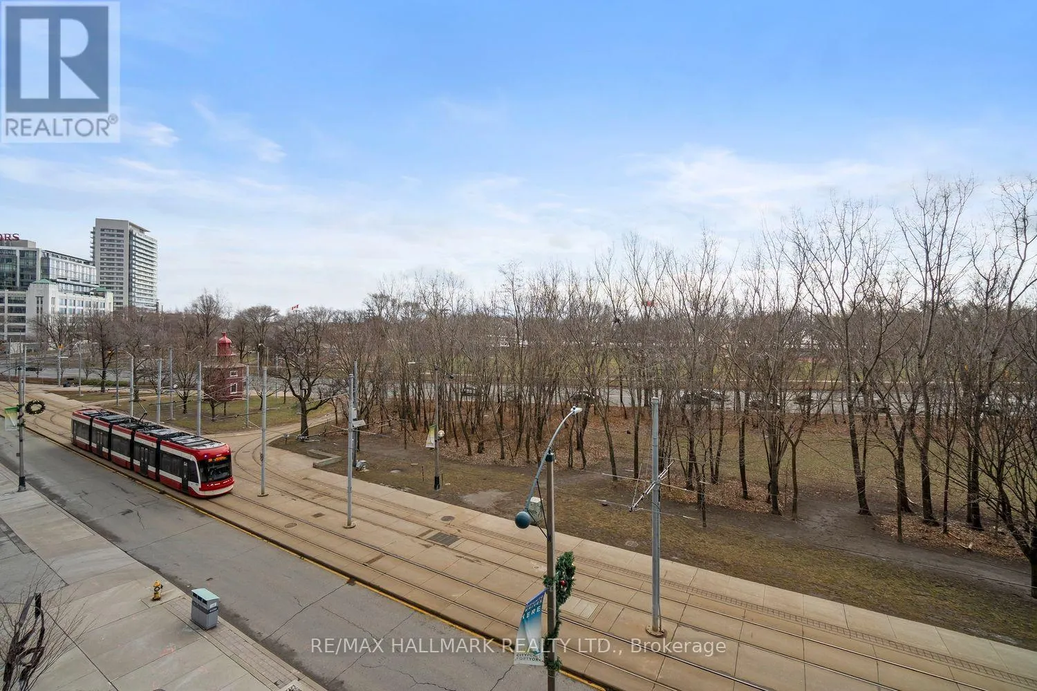 410 - 219 FORT YORK BOULEVARD