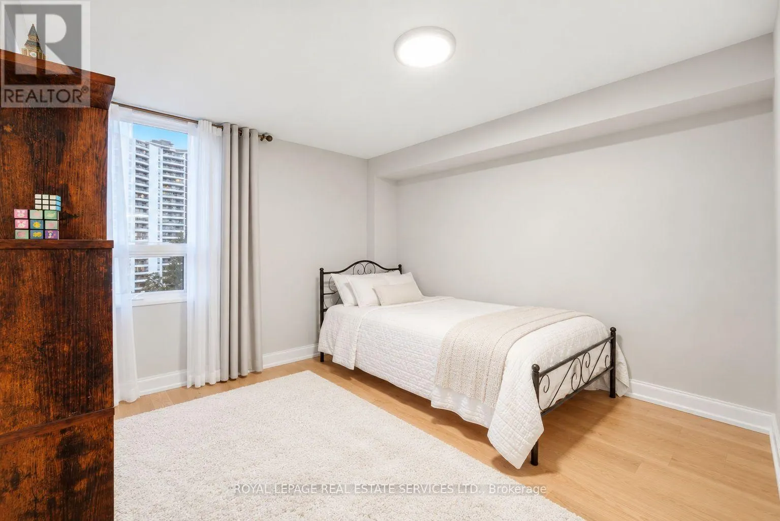 1502 - 75 GRAYDON HALL DRIVE