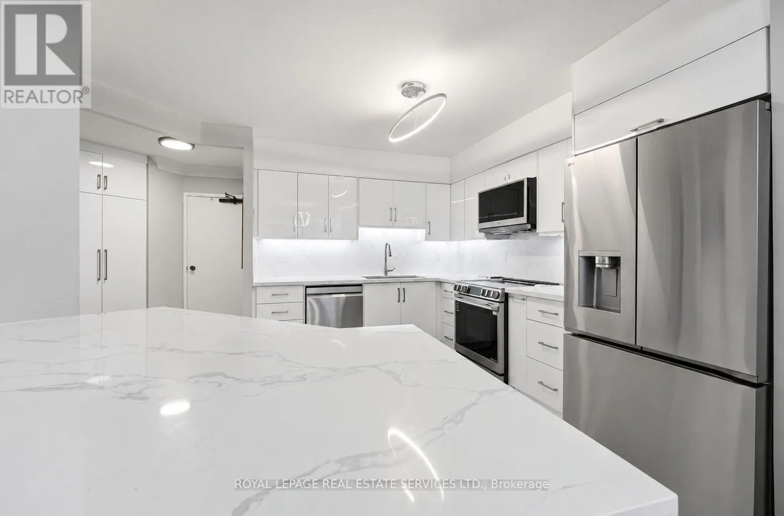 1502 - 75 GRAYDON HALL DRIVE