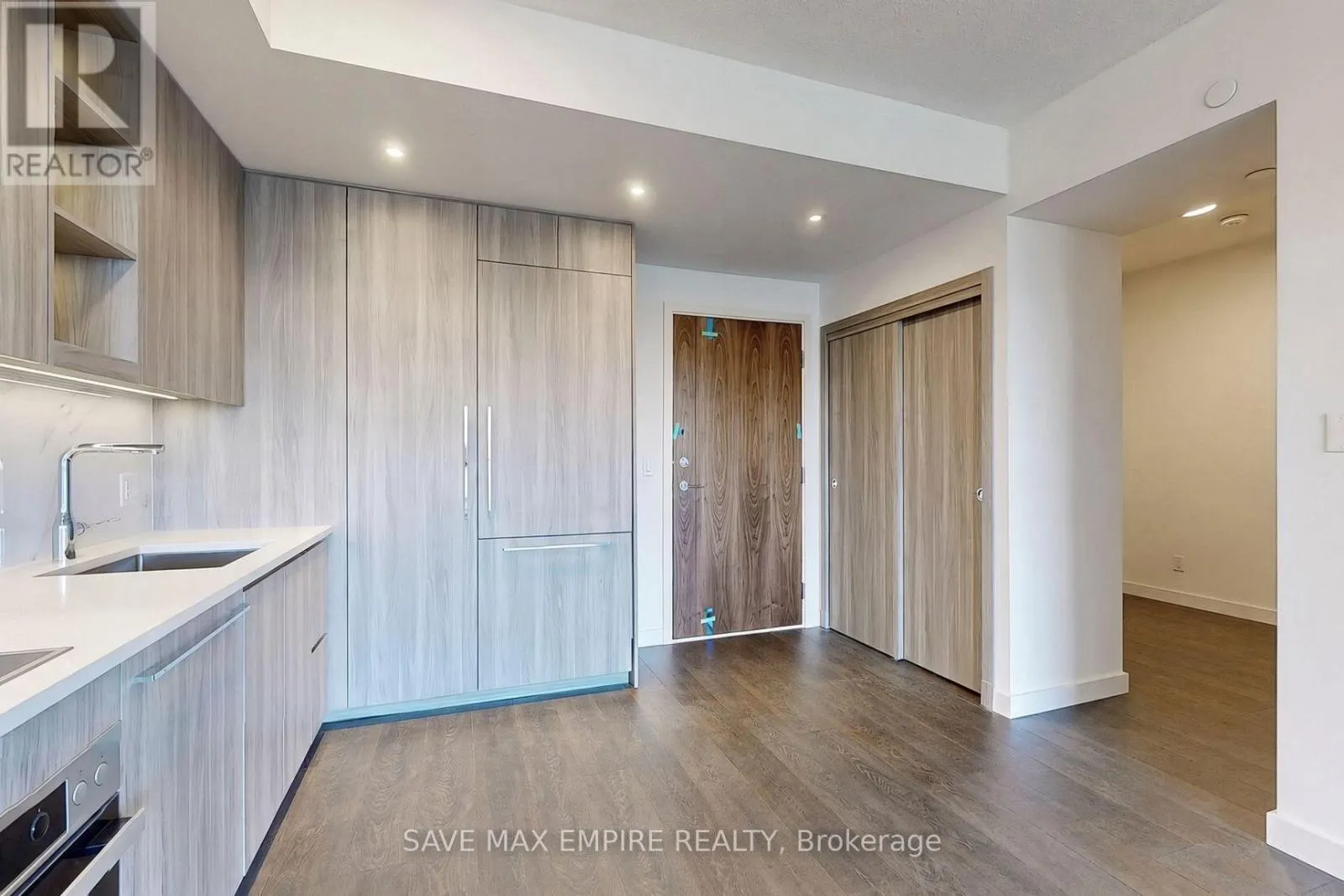 1606 - 25 MCMAHON DRIVE