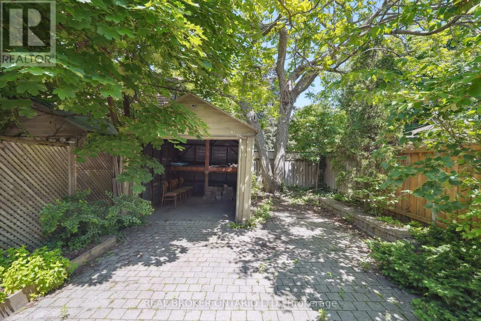 134 MOORE AVENUE