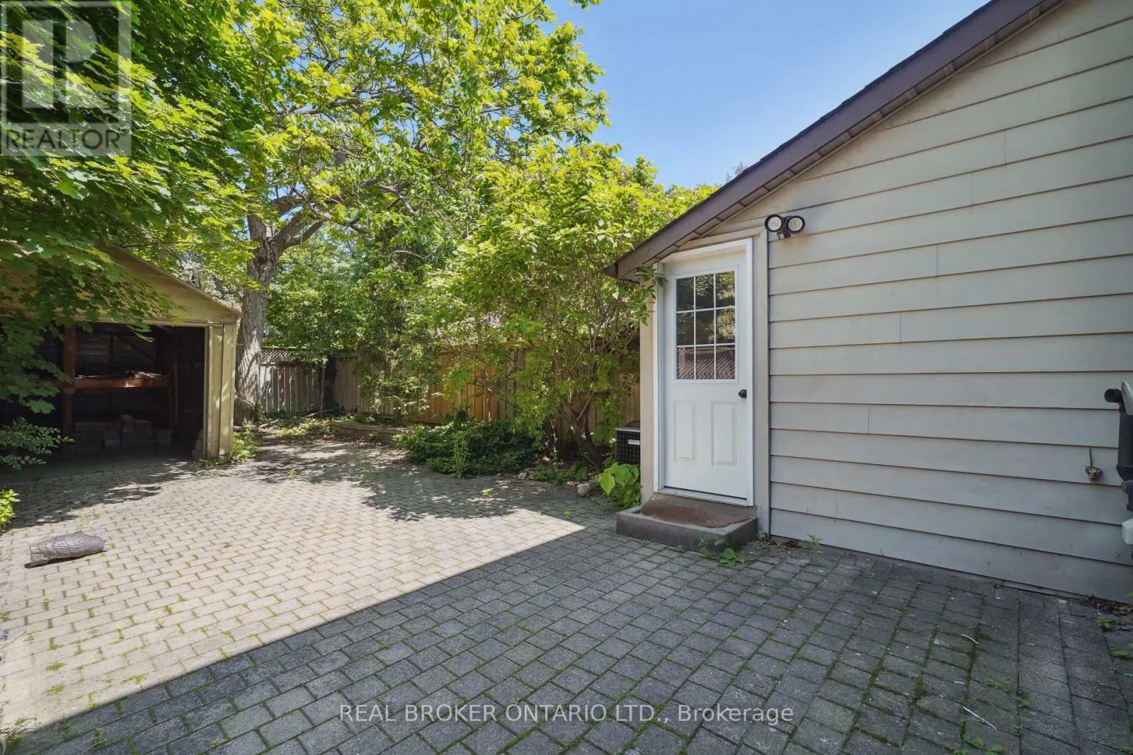 134 MOORE AVENUE