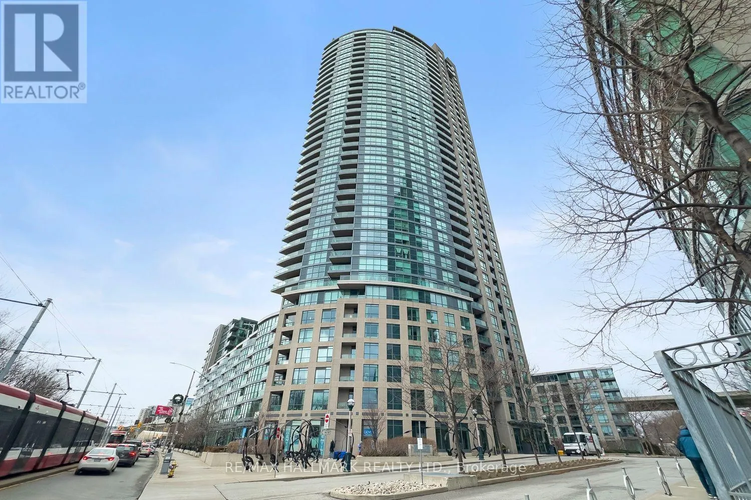 410 - 219 FORT YORK BOULEVARD
