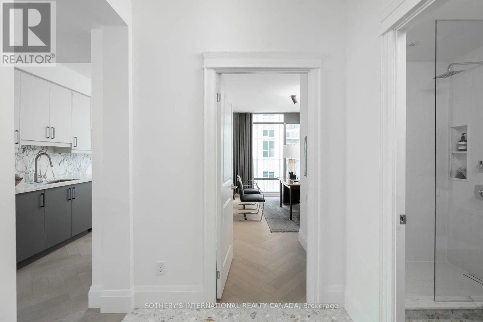 2902 - 18 YORKVILLE AVENUE
