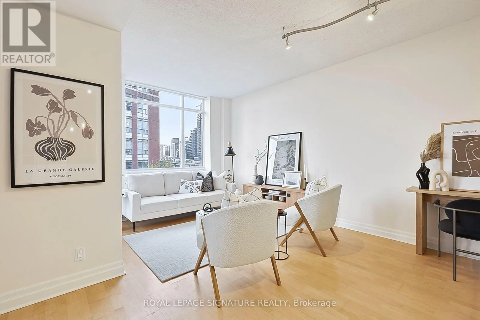 609W - 500 QUEENS QUAY W