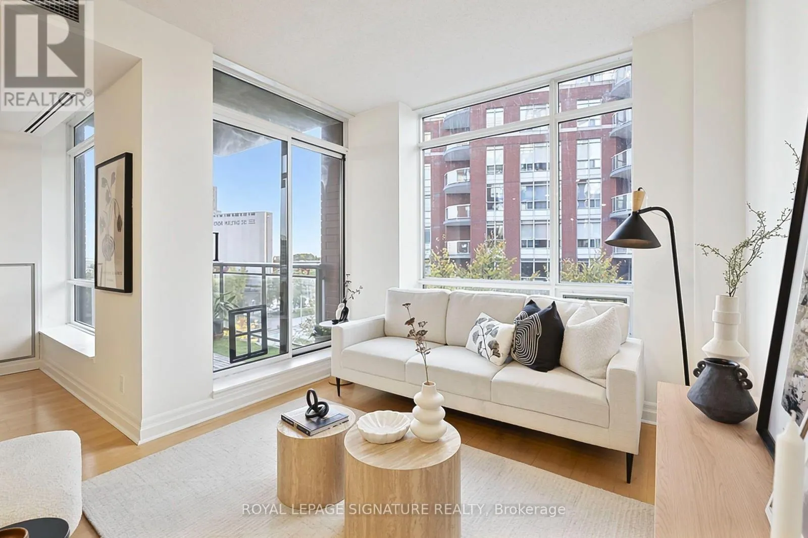 609W - 500 QUEENS QUAY W