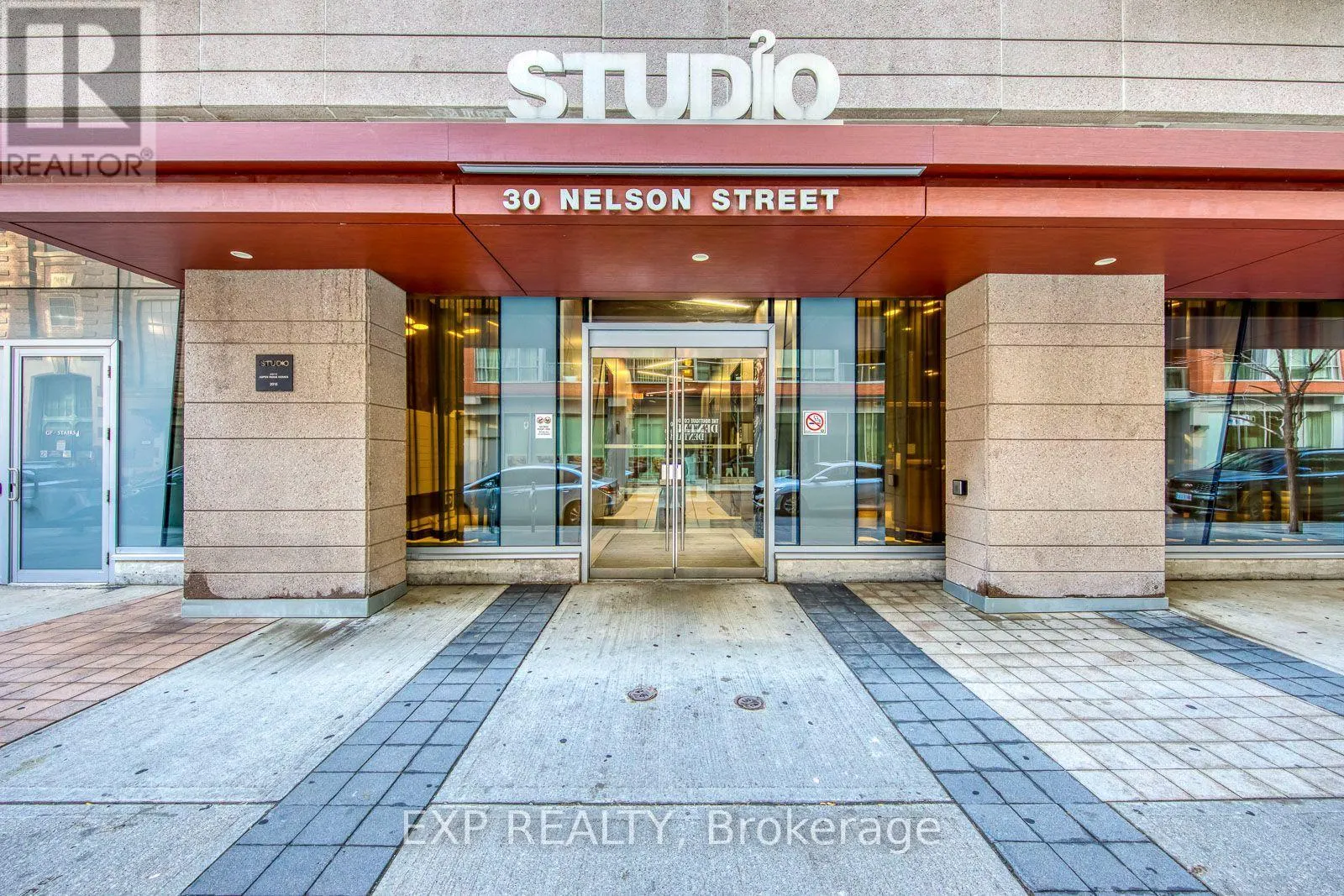 2702 - 30 NELSON STREET