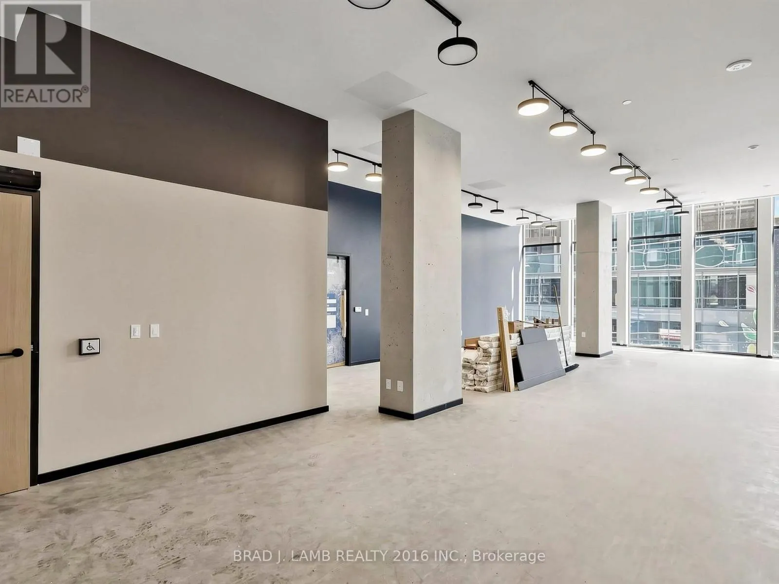 1508 - 284 KING STREET E