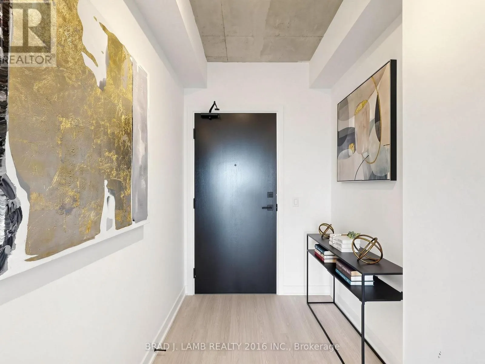 1508 - 284 KING STREET E