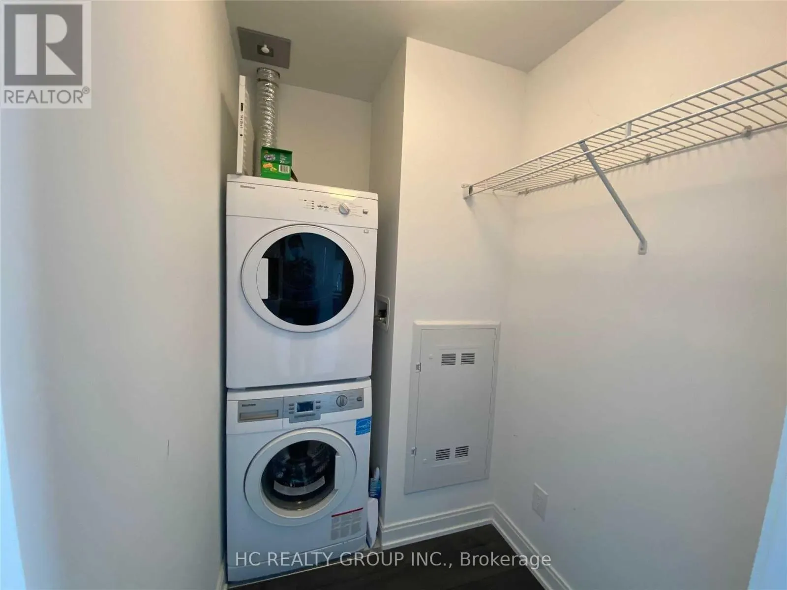 4613 - 50 CHARLES STREET E