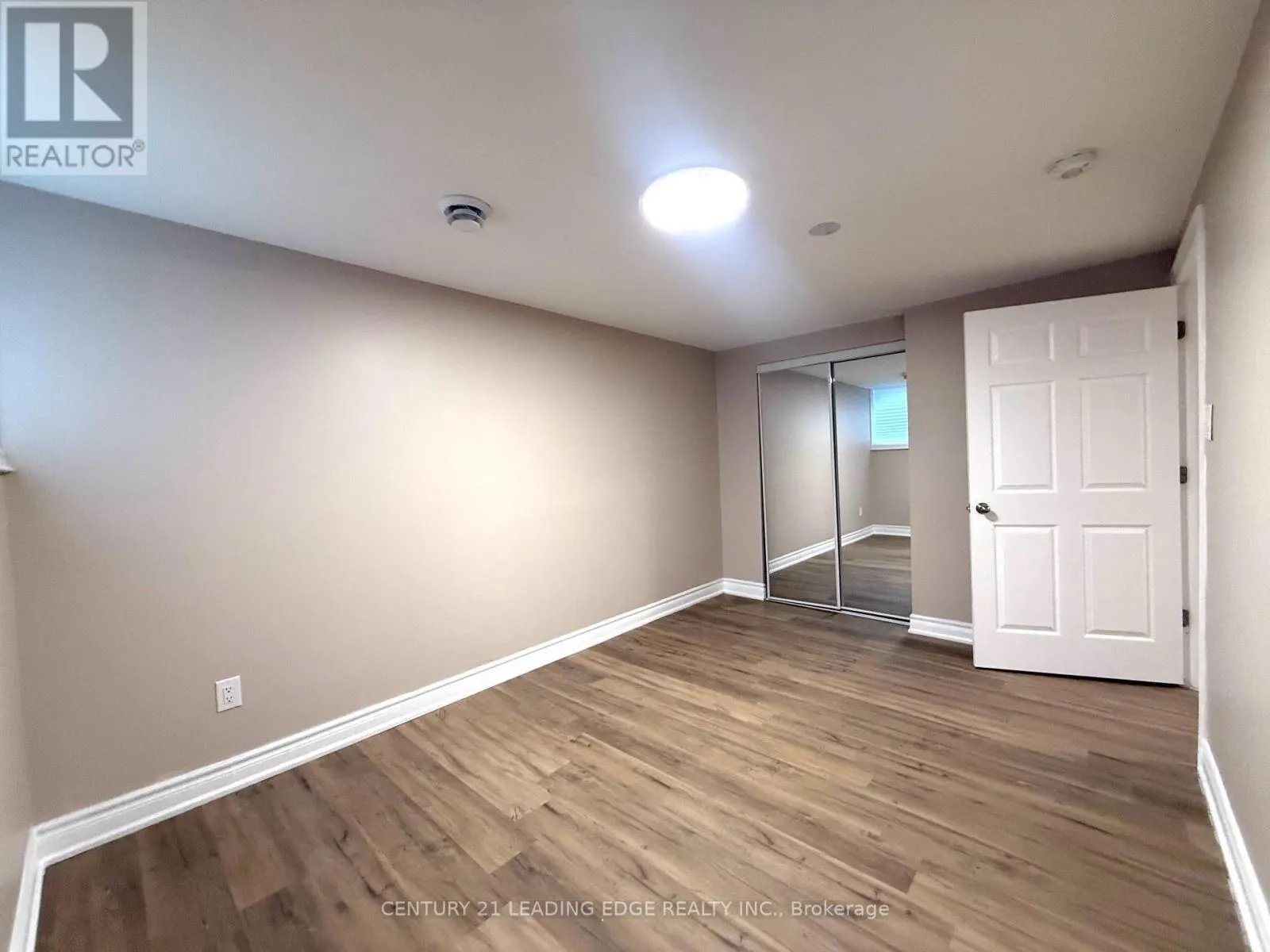 BASEMENT-B - 16 WYVERN ROAD