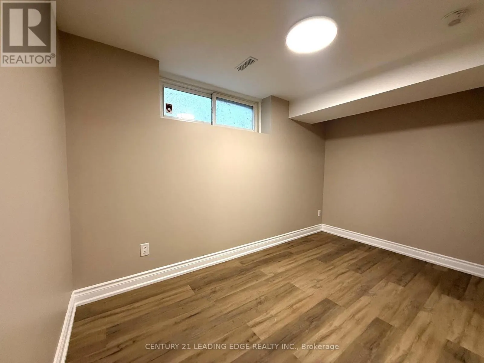 BASEMENT-B - 16 WYVERN ROAD