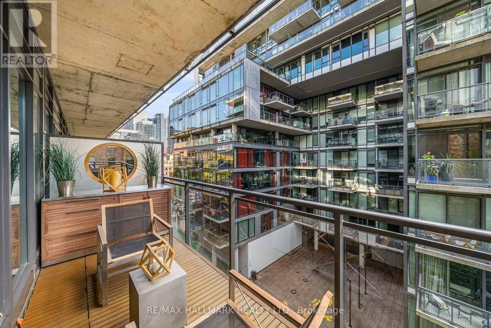 509 - 10 MORRISON STREET