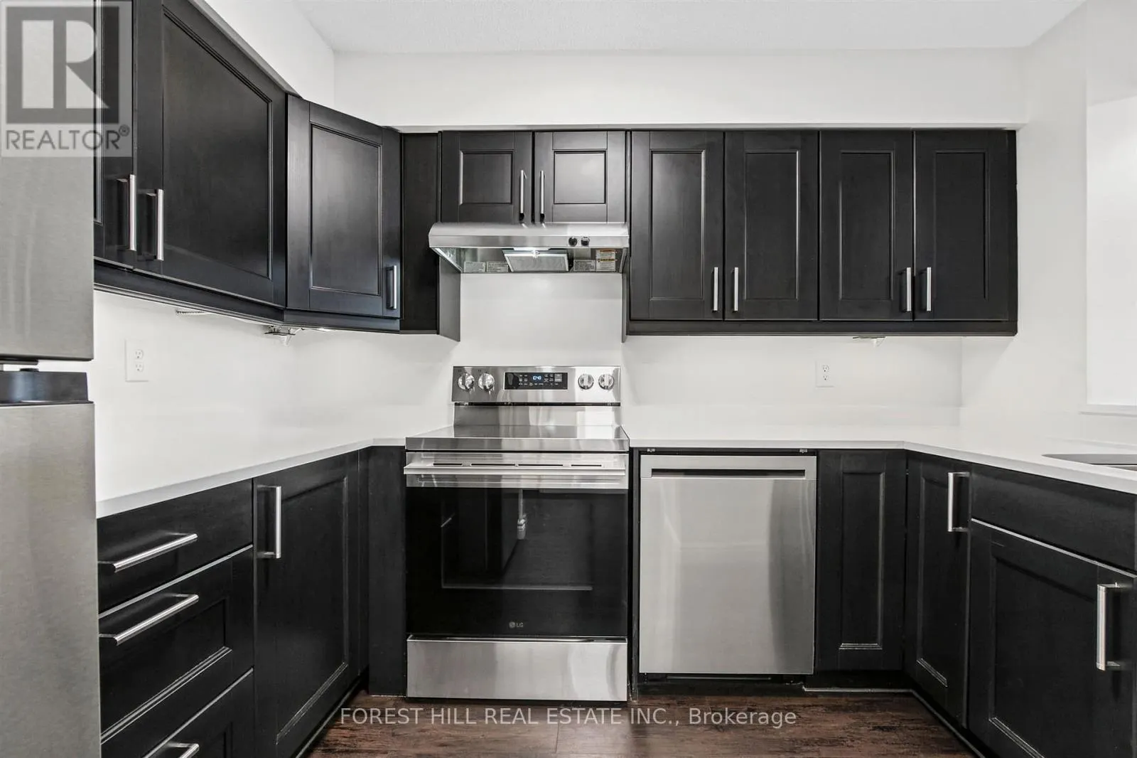 2604 - 100 UPPER MADISON AVENUE