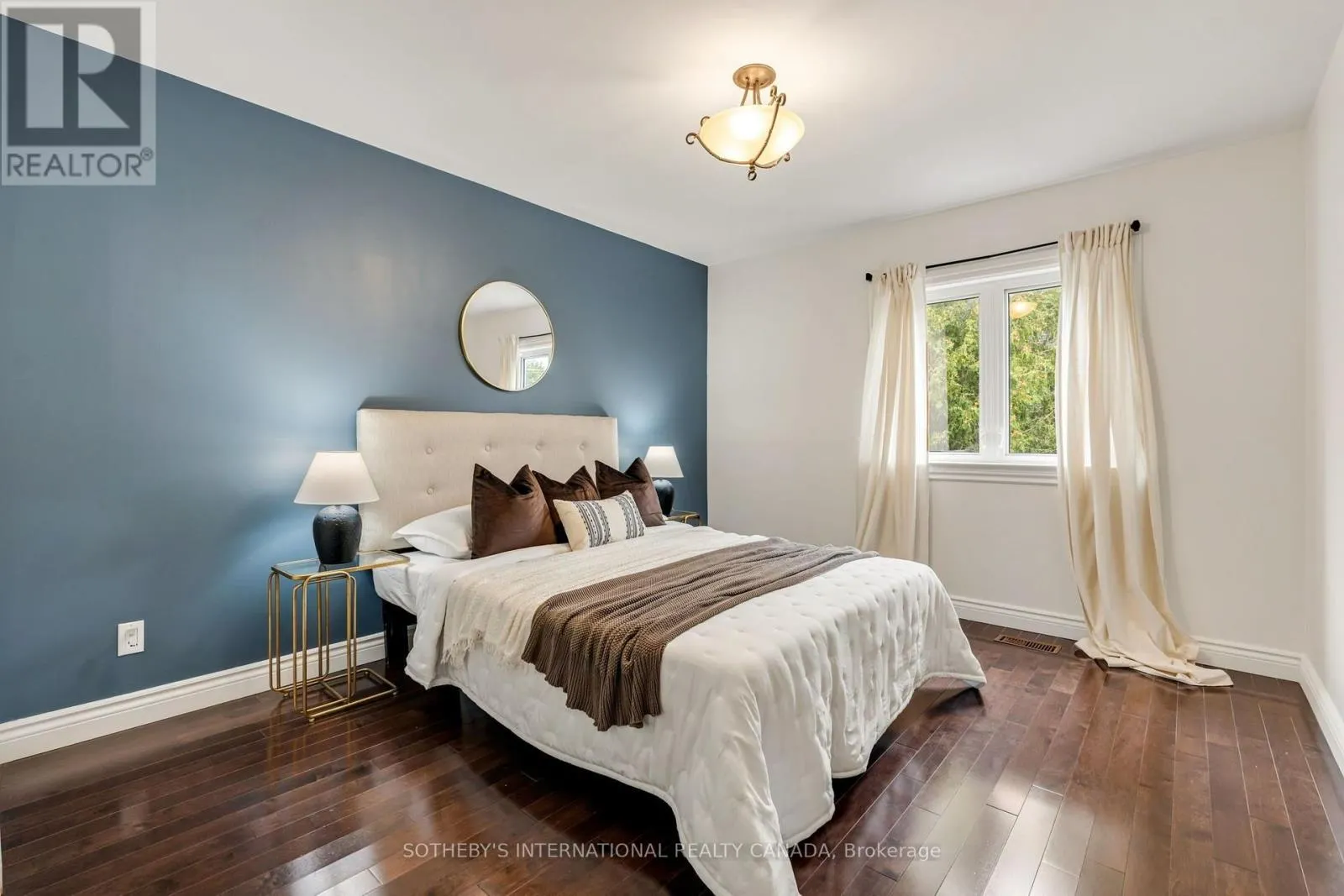 122 BRENTCLIFFE ROAD