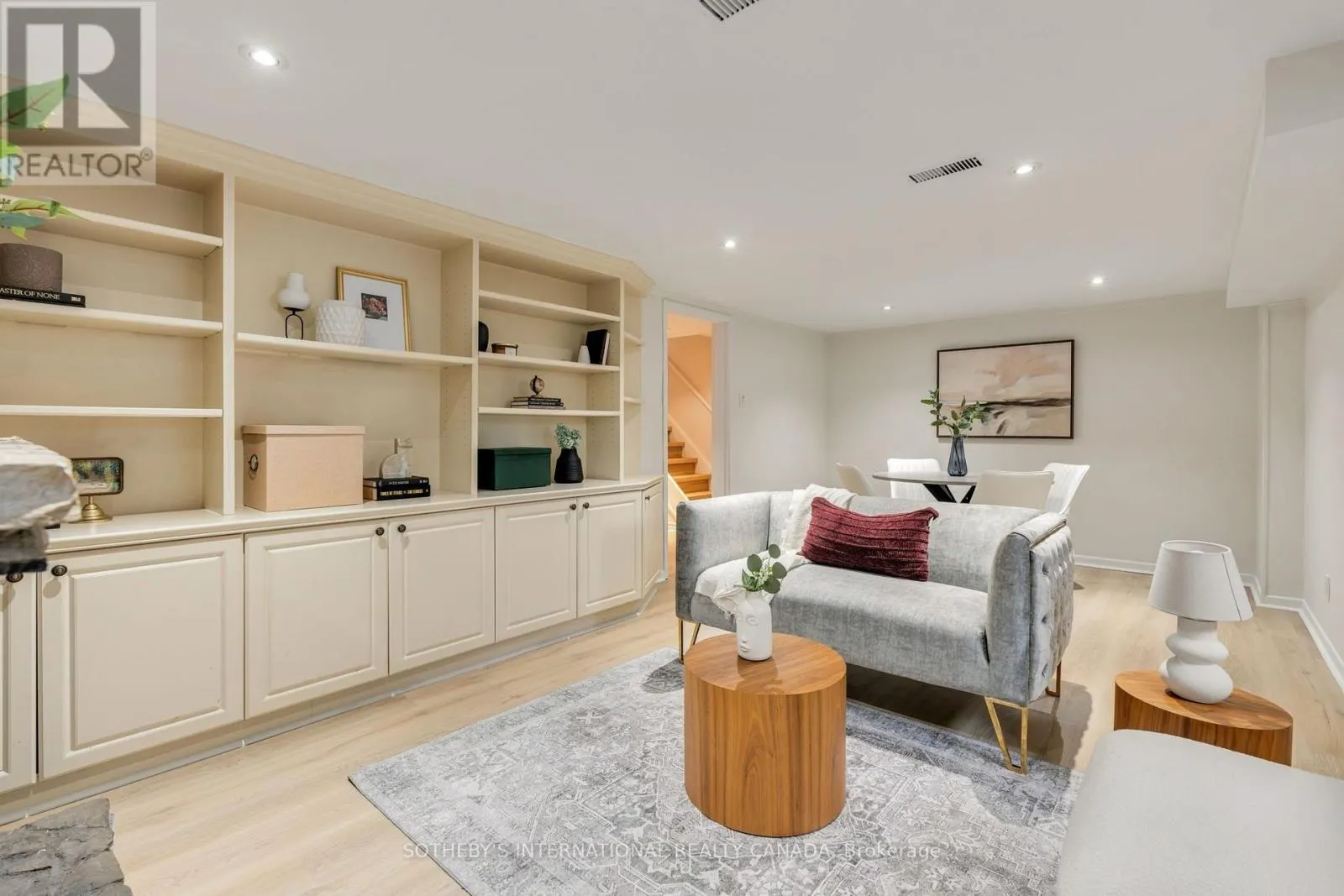 122 BRENTCLIFFE ROAD