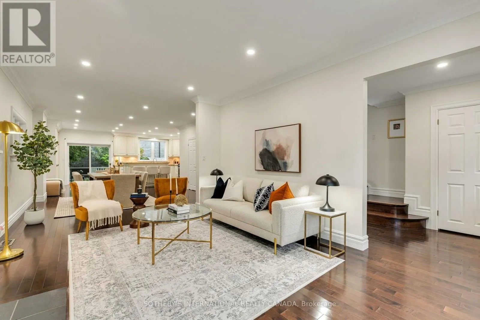 122 BRENTCLIFFE ROAD